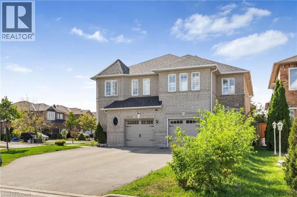 1060 FOXGLOVE Place