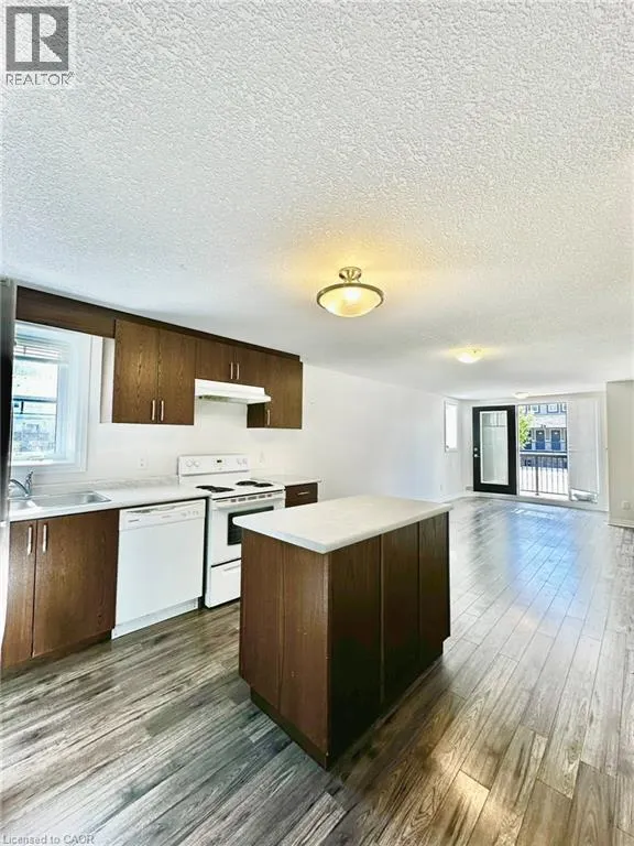 1989 OTTAWA Street S Unit# 22f, #22f