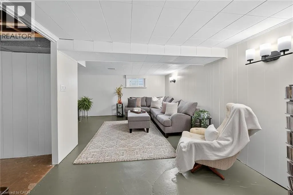 238 EAST 43RD Street