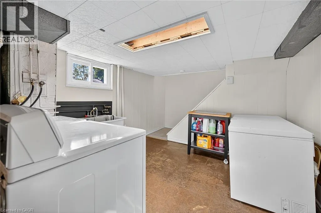 238 EAST 43RD Street