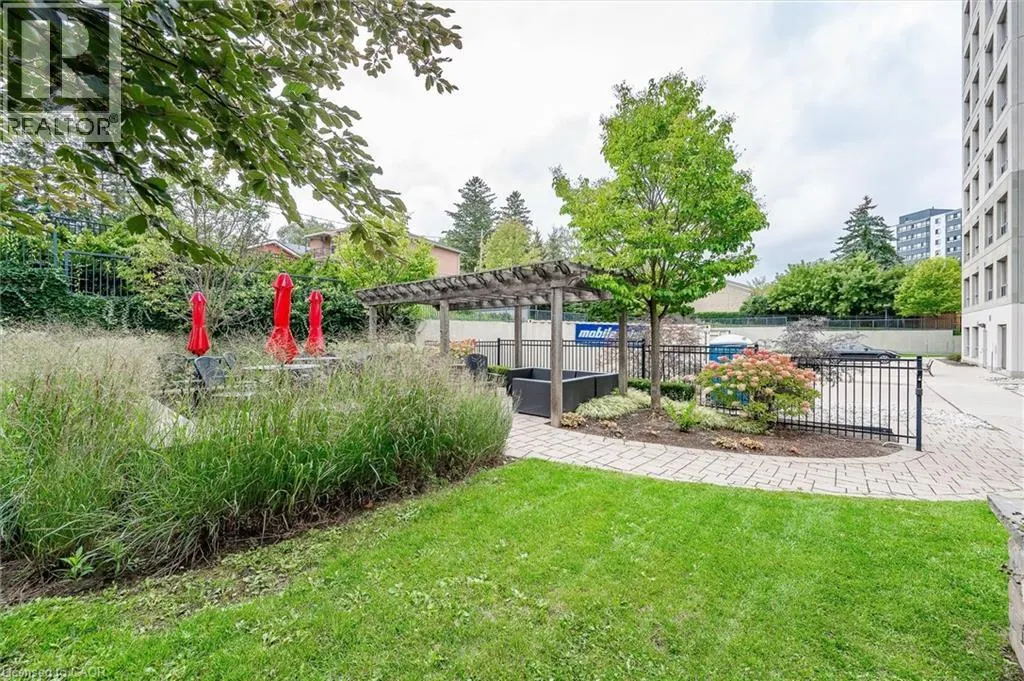 539 BELMONT Avenue W Unit# 201, #201