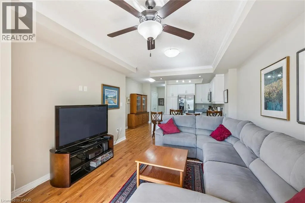 539 BELMONT Avenue W Unit# 201, #201