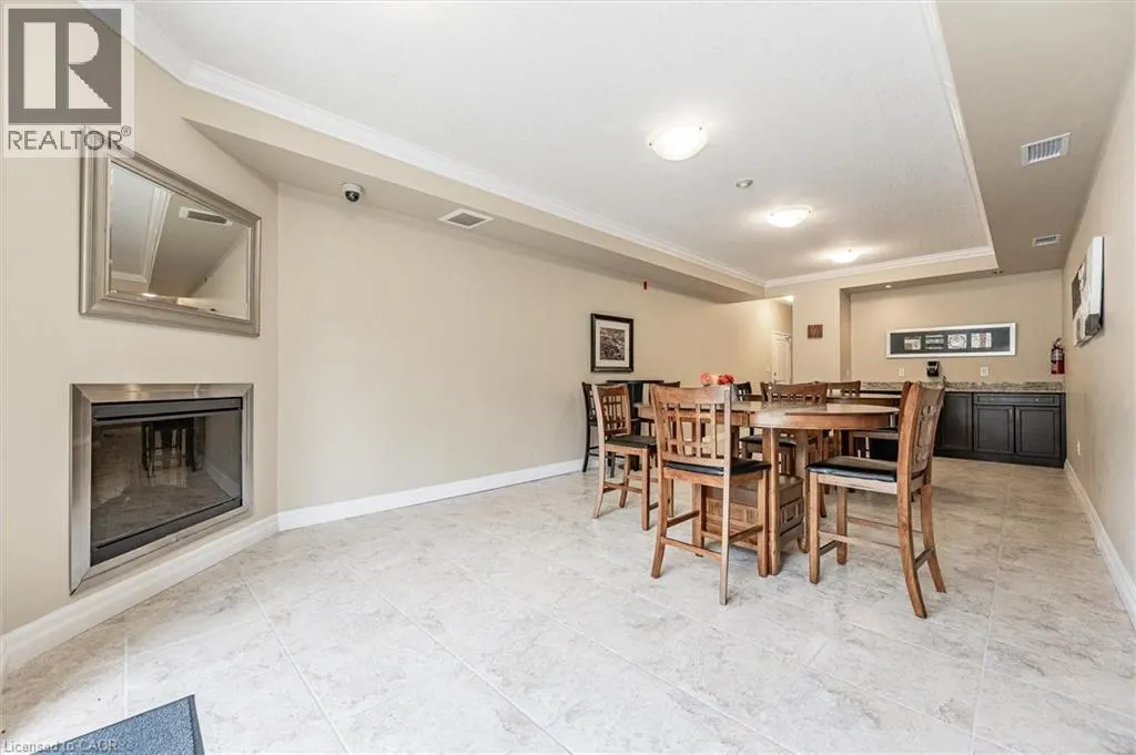 539 BELMONT Avenue W Unit# 201, #201