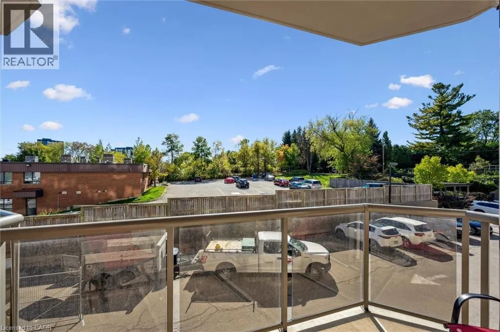 539 BELMONT Avenue W Unit# 201, #201