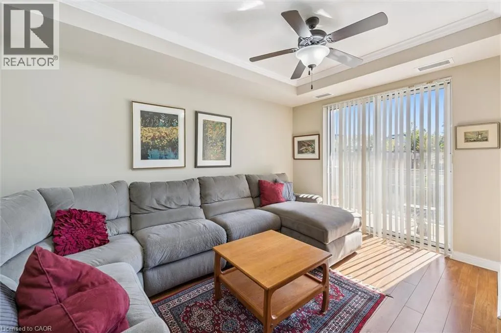 539 BELMONT Avenue W Unit# 201, #201