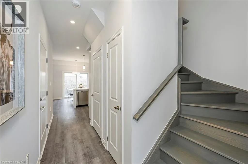 205 THAMES Way Unit# 22, #22