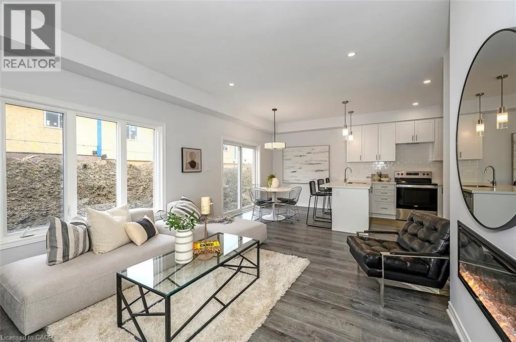 205 THAMES Way Unit# 22, #22