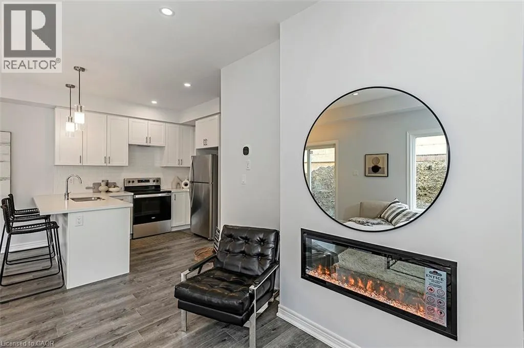 205 THAMES Way Unit# 22, #22