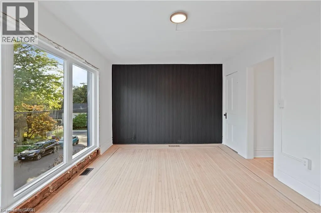 30 JONES Street Unit# 2, #2