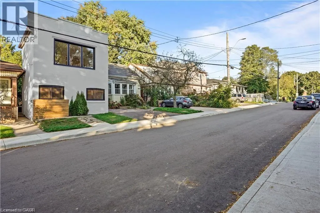 30 JONES Street Unit# 2, #2