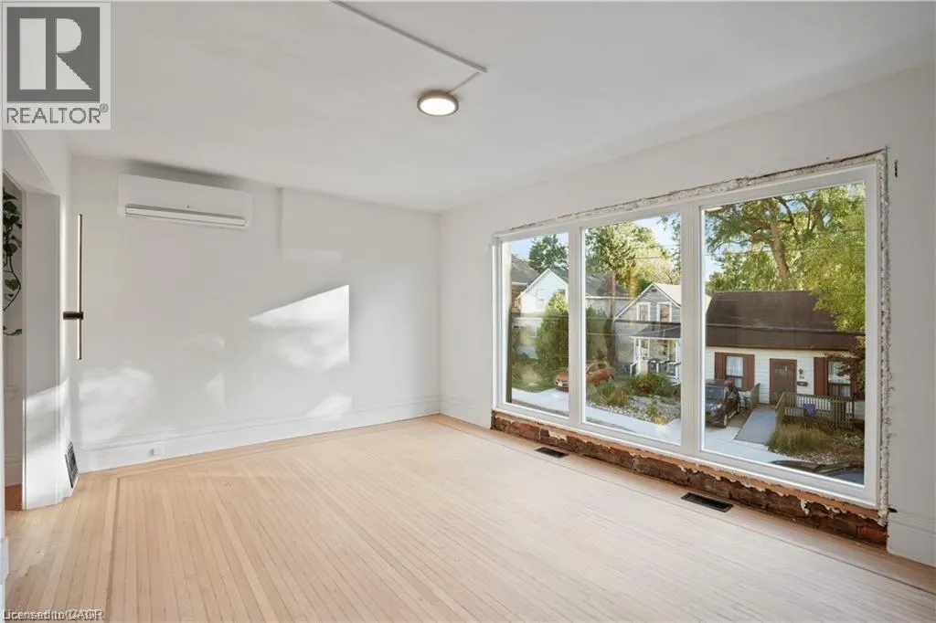 30 JONES Street Unit# 2, #2