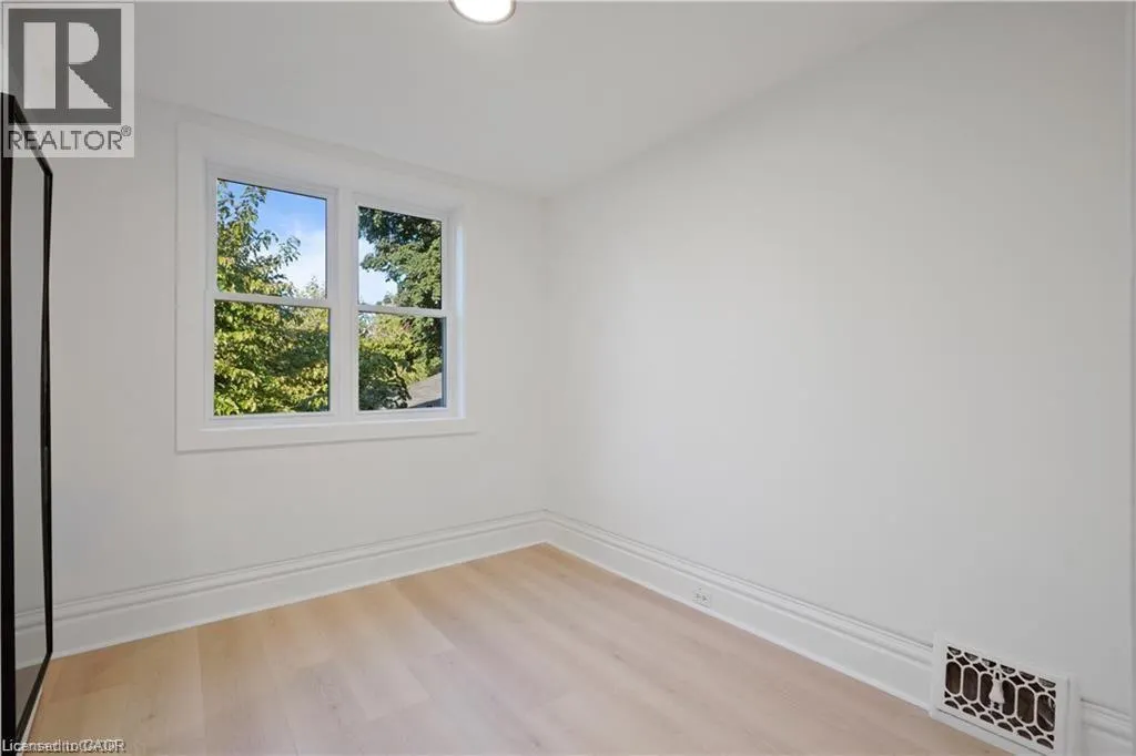 30 JONES Street Unit# 2, #2