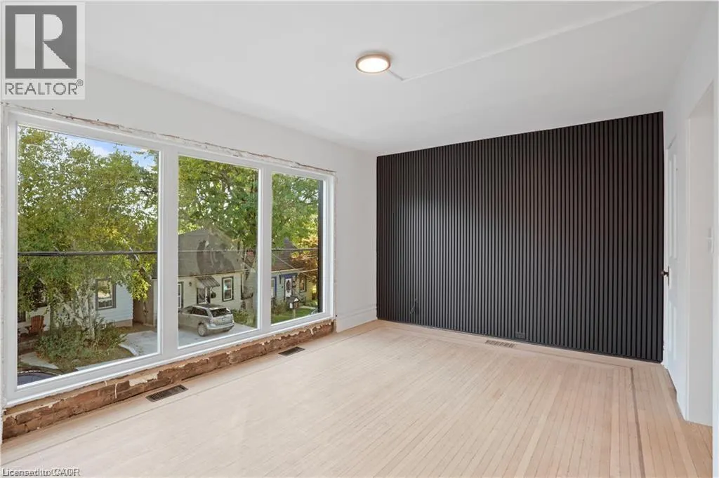 30 JONES Street Unit# 2, #2