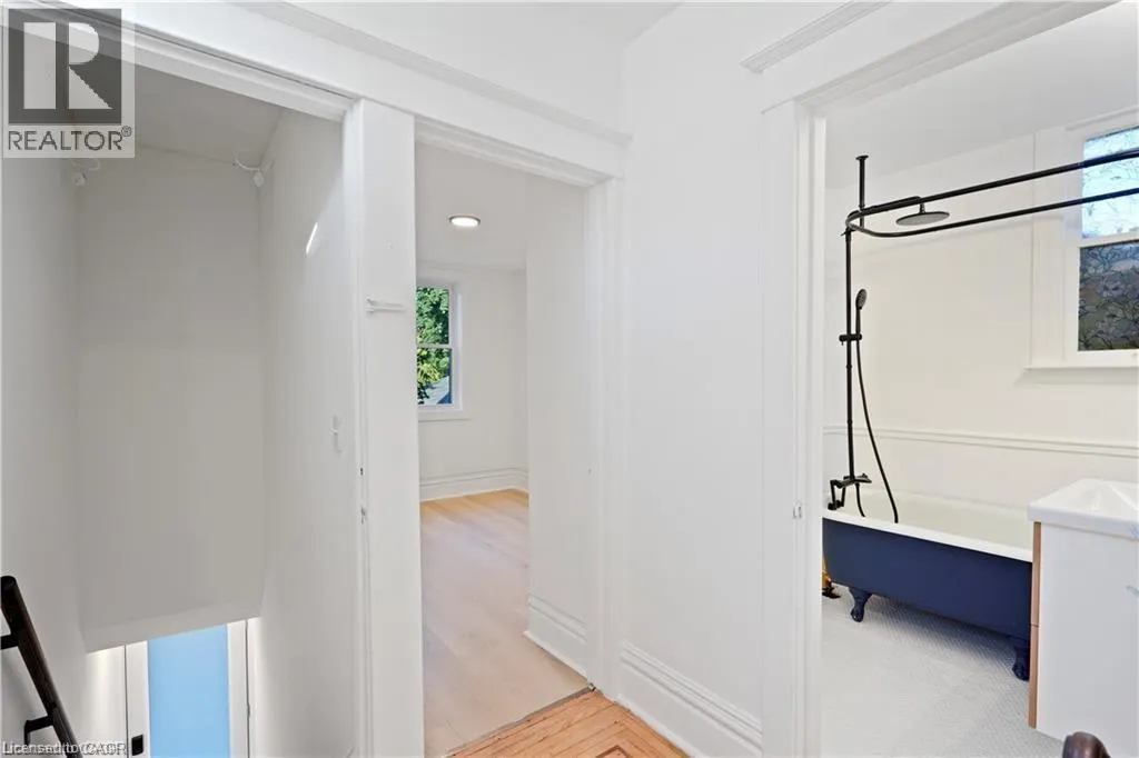 30 JONES Street Unit# 2, #2