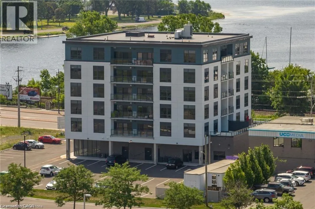 2 DUNDAS Street W Unit# 402, #402