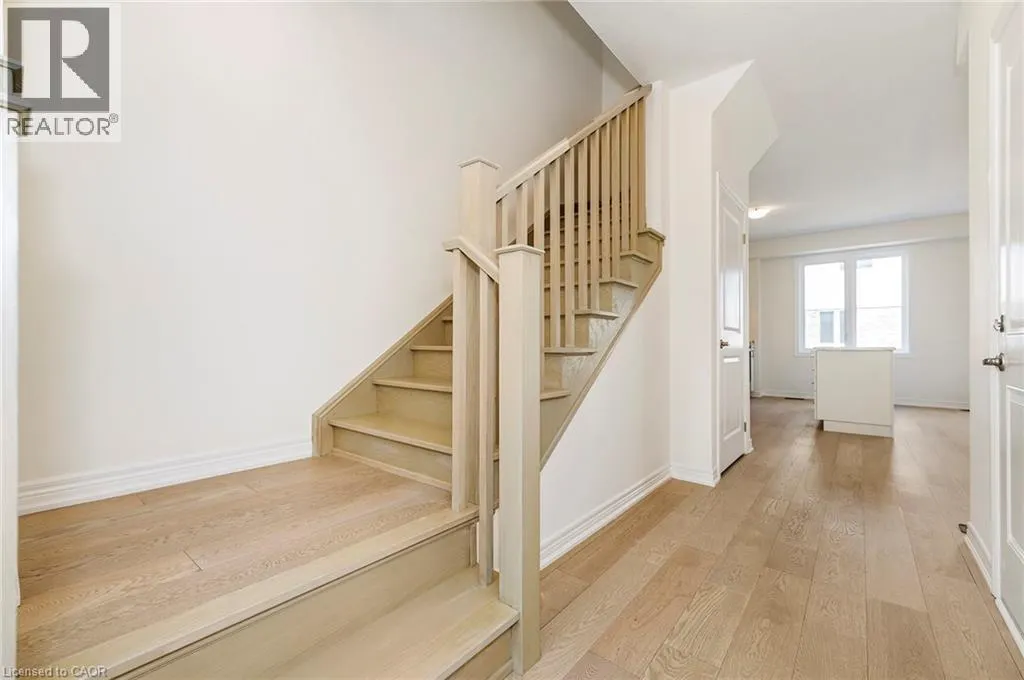 14 JELLICOE Court