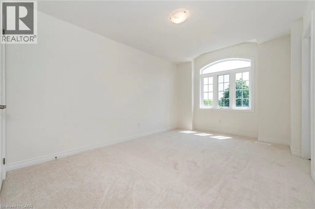14 JELLICOE Court