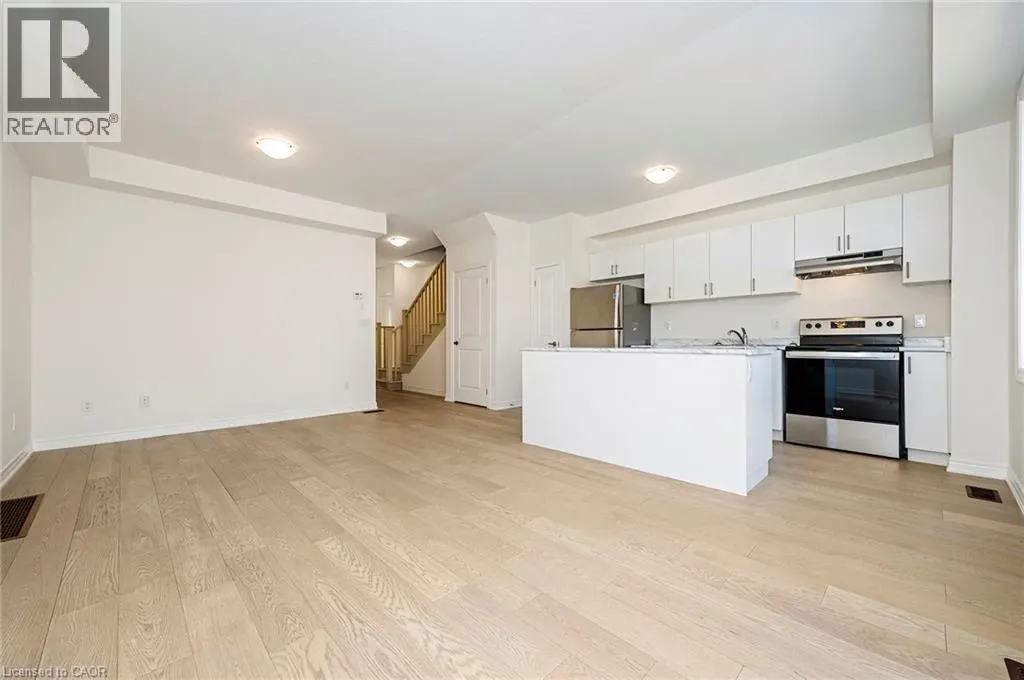 14 JELLICOE Court