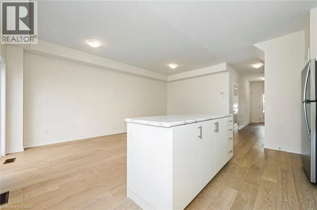 14 JELLICOE Court
