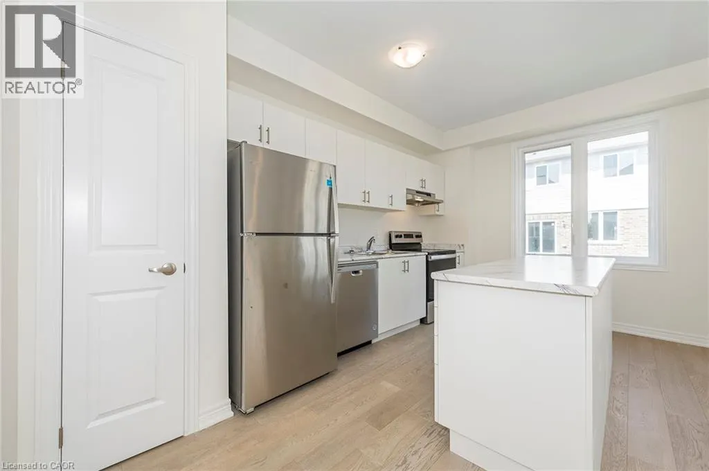 14 JELLICOE Court