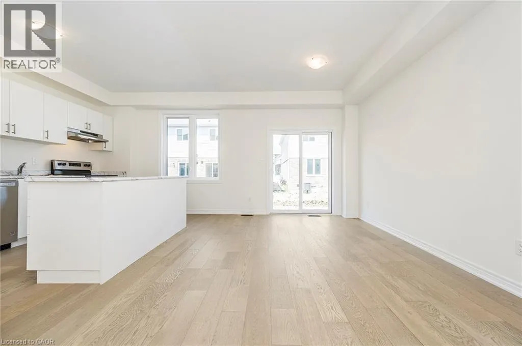 14 JELLICOE Court