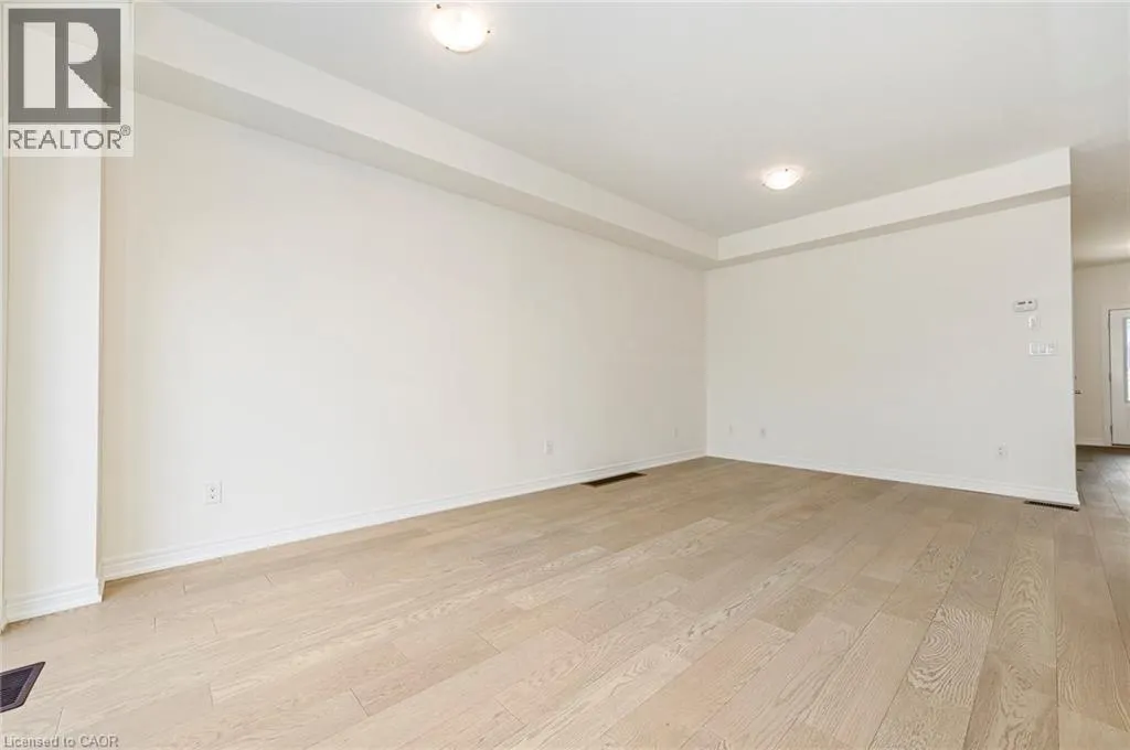 14 JELLICOE Court