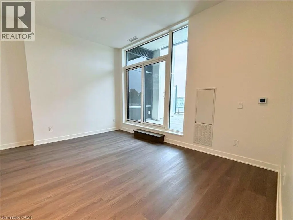 25 WELLINGTON Street S Unit# 306, #306