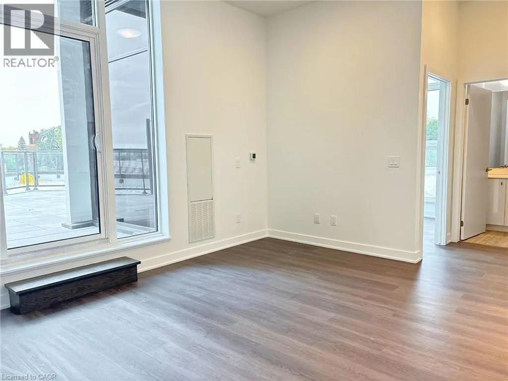 25 WELLINGTON Street S Unit# 306, #306