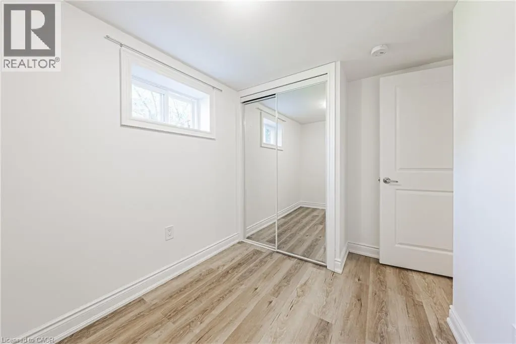 204 FERNWOOD Crescent