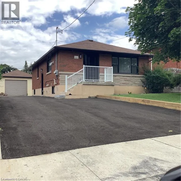 229 WEST 18TH Street
