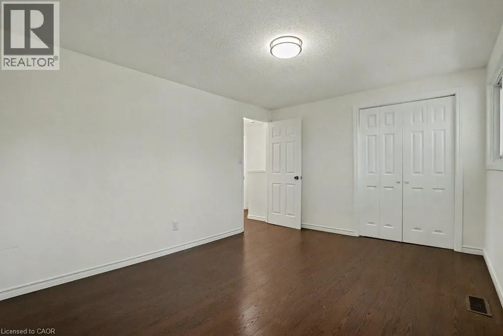 25 UPPER CANADA Drive Unit# 17, #17