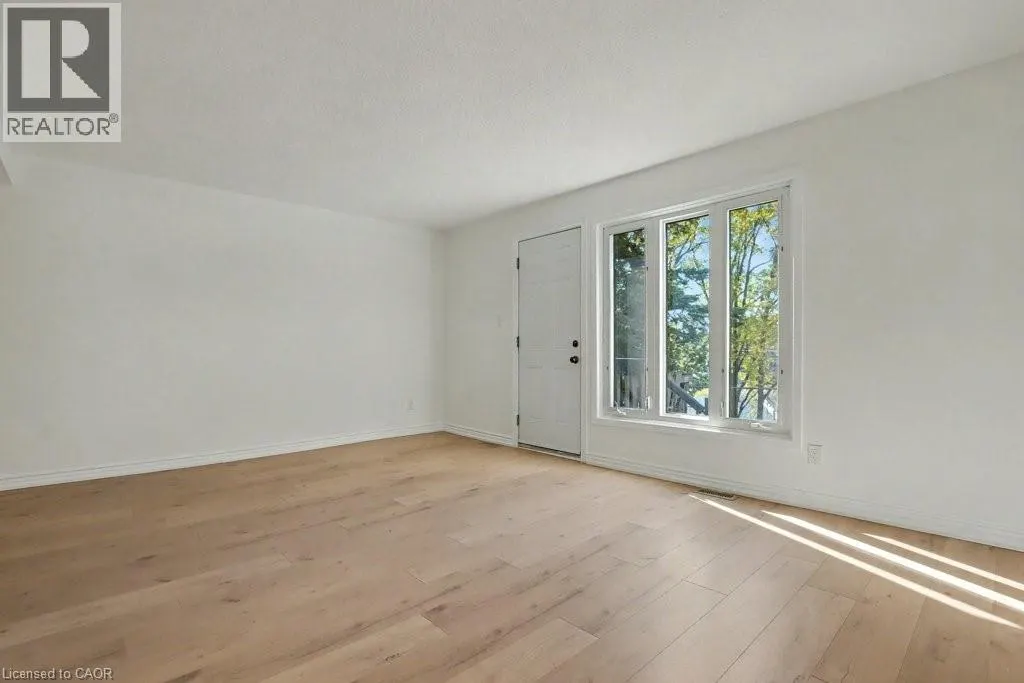 25 UPPER CANADA Drive Unit# 17, #17