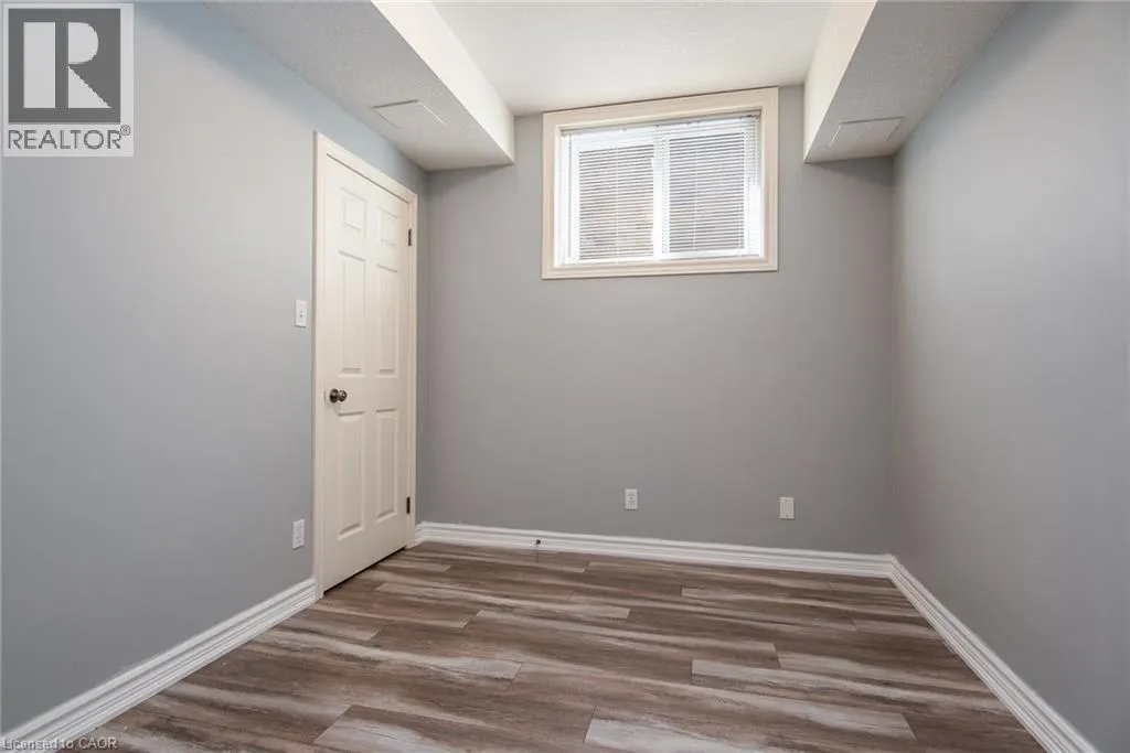 15 PARKVIEW Drive