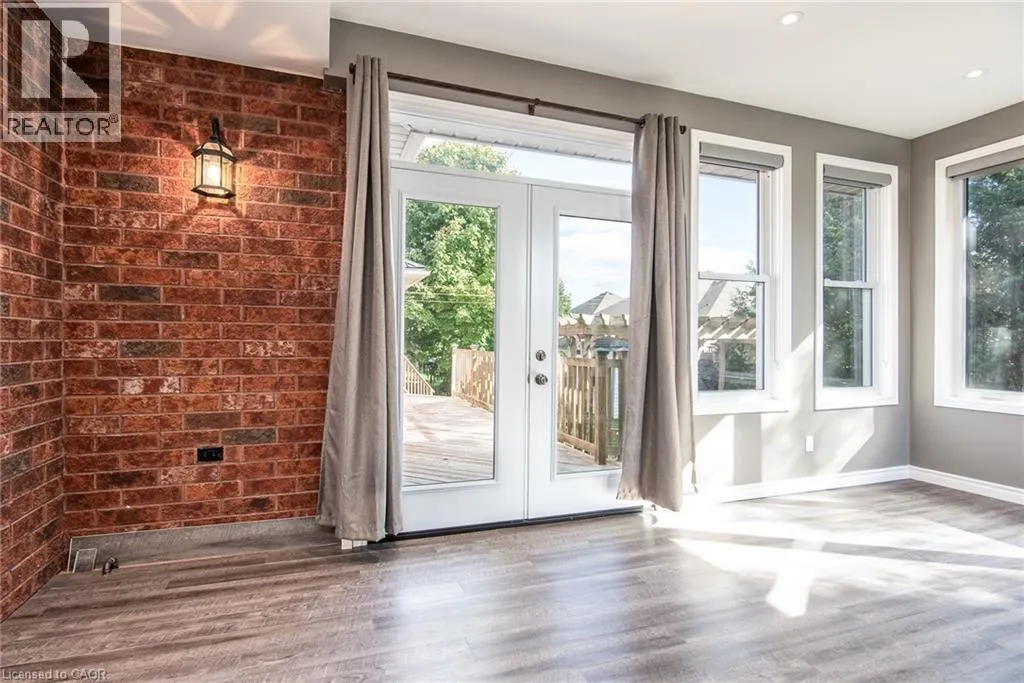 15 PARKVIEW Drive