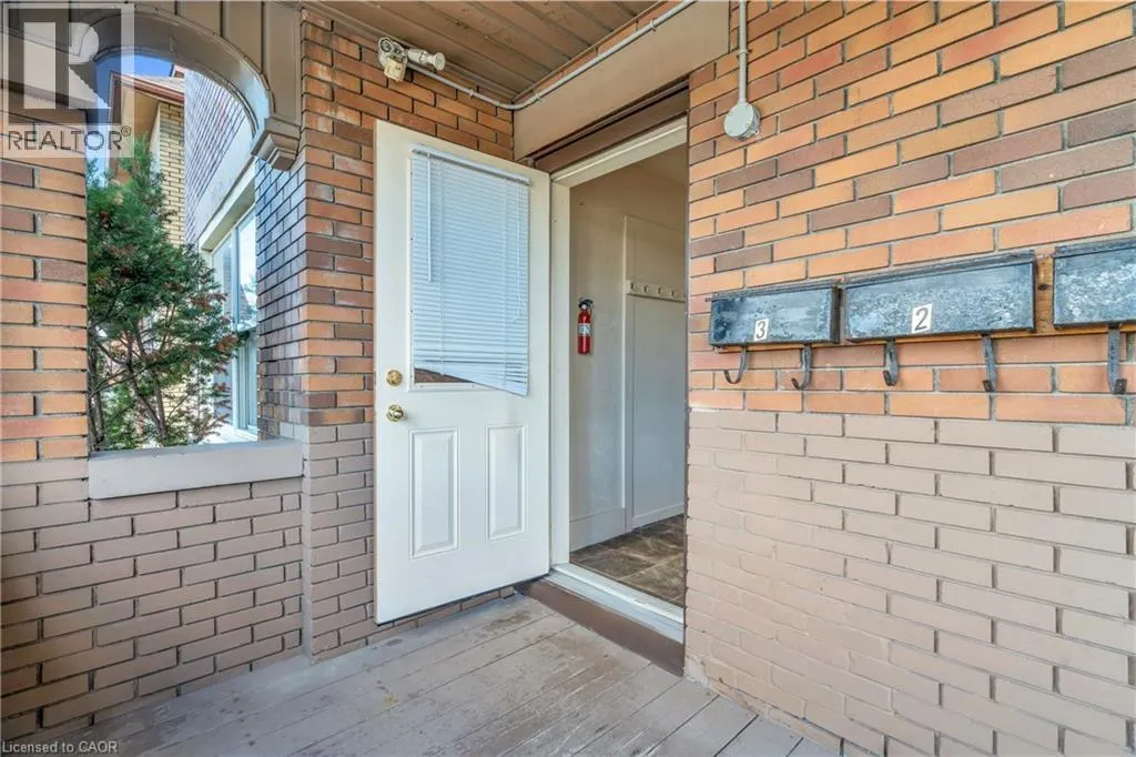 503 VICTORIA Street N Unit# 2, #2