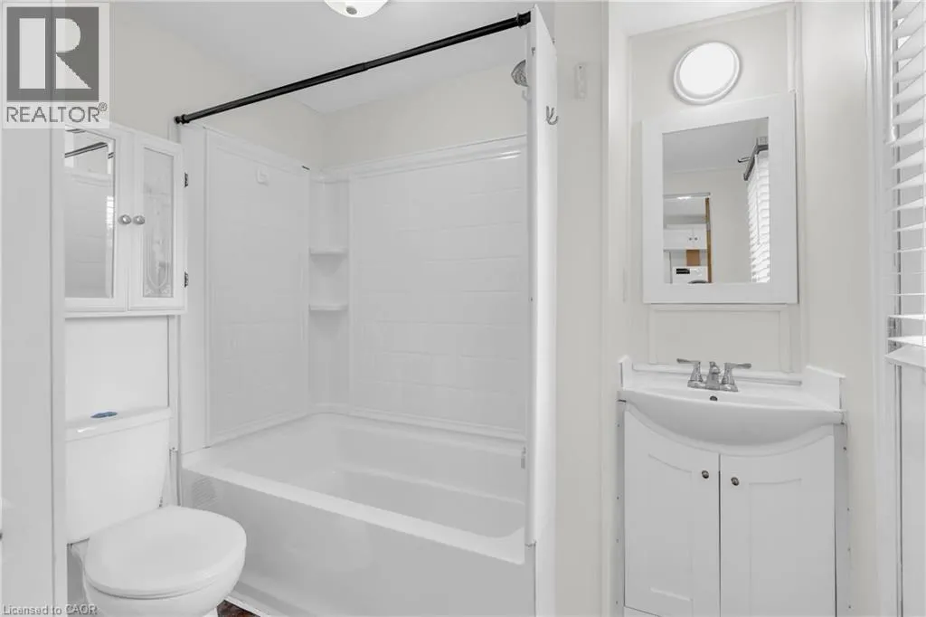 503 VICTORIA Street N Unit# 2, #2