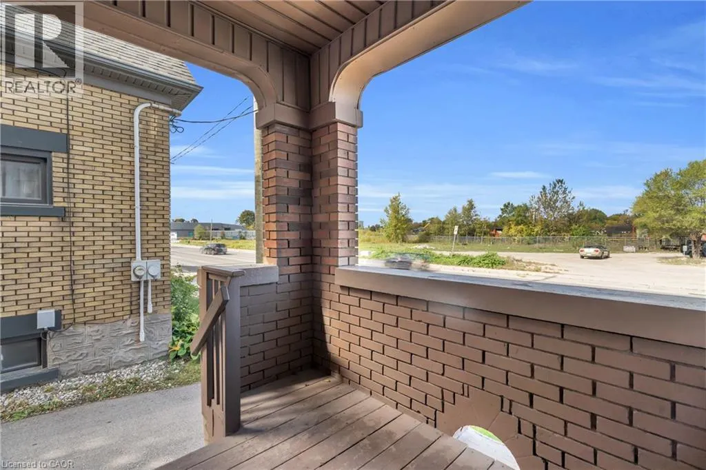 503 VICTORIA Street N Unit# 2, #2