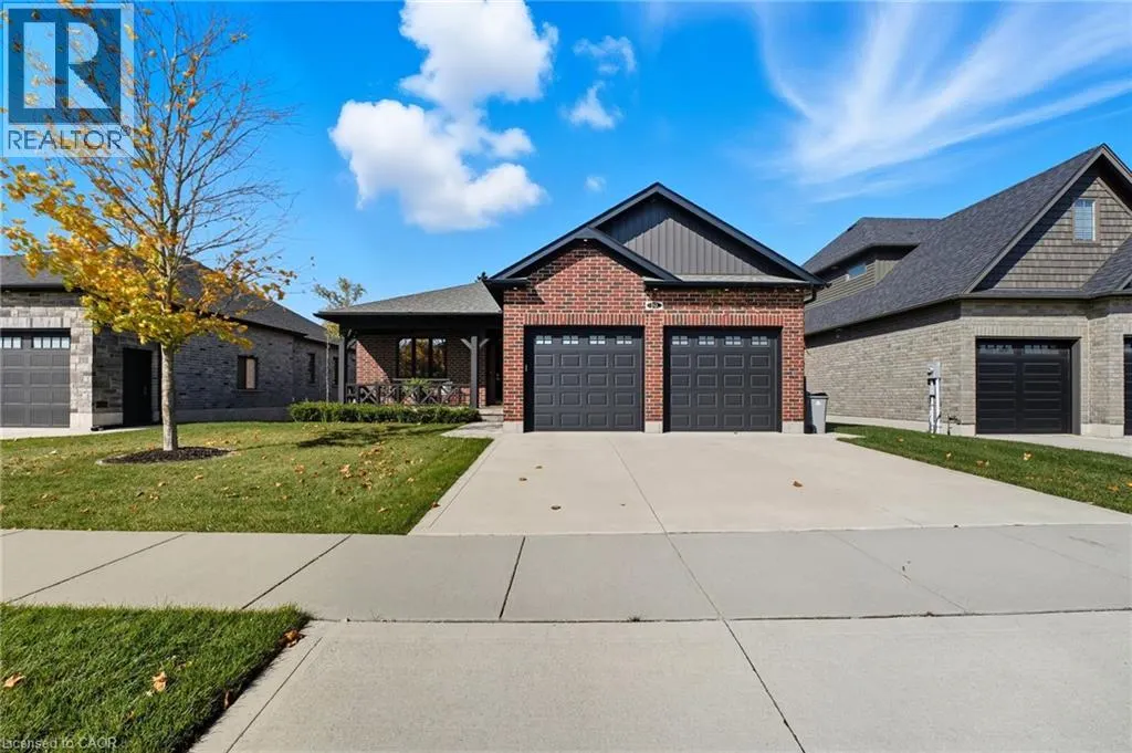 19 GILMER Crescent