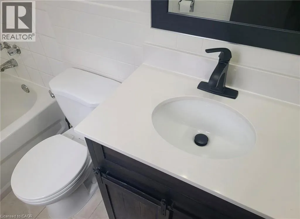 163 CHANDLER Drive Unit# 11, #11