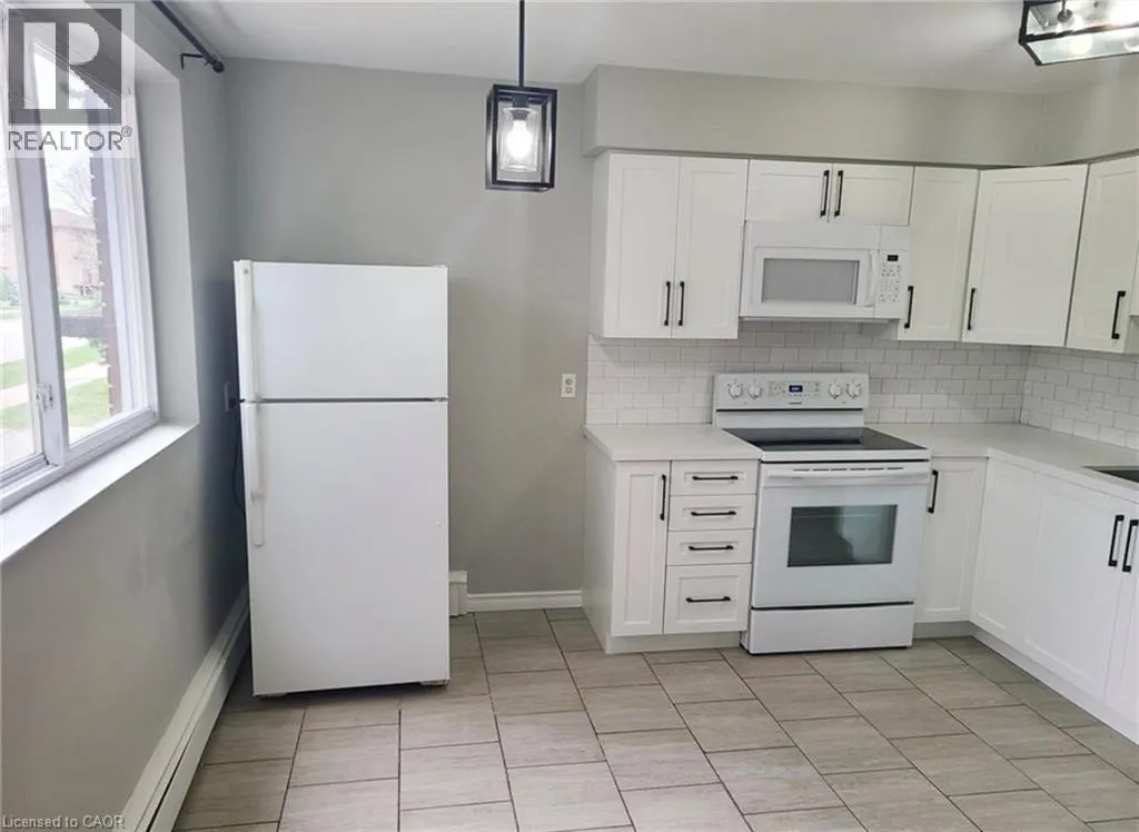 163 CHANDLER Drive Unit# 11, #11