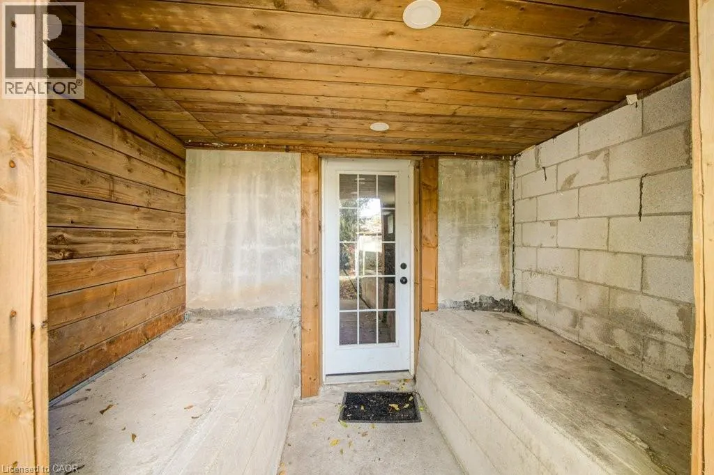 96 EMERY Street W