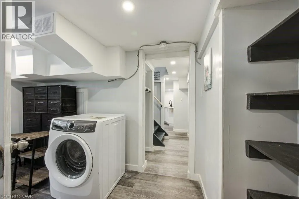 96 EMERY Street W
