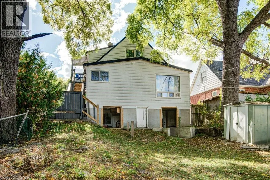 96 EMERY Street W