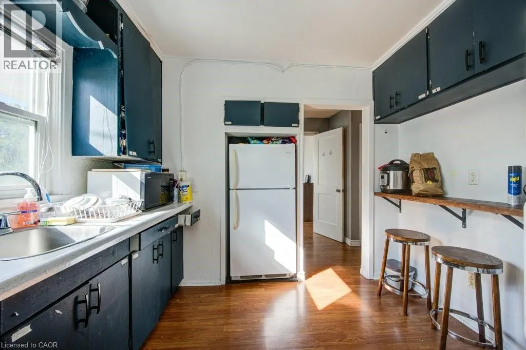 96 EMERY Street W