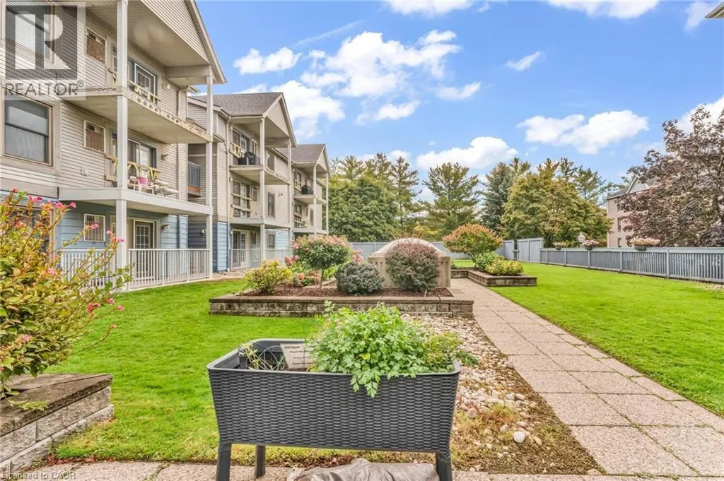 2010 CLEAVER Avenue Unit# 207, #207