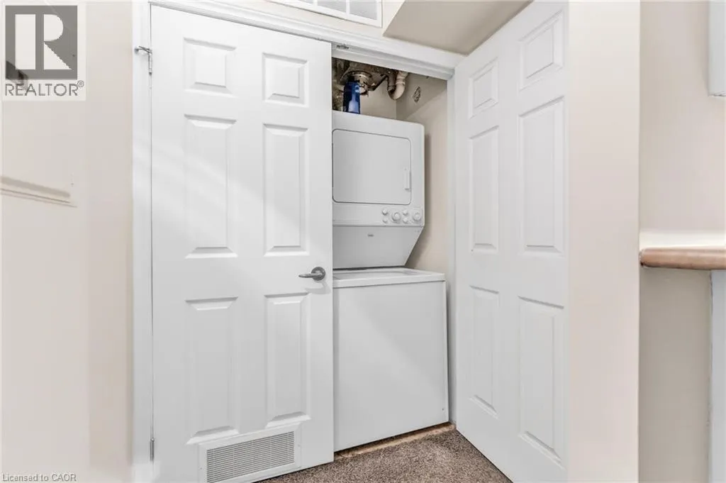 2010 CLEAVER Avenue Unit# 207, #207