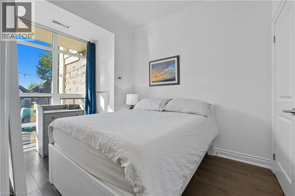 90 CHARLTON Avenue W Unit# 209, #209