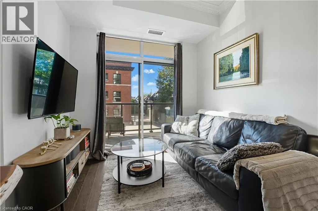 90 CHARLTON Avenue W Unit# 209, #209