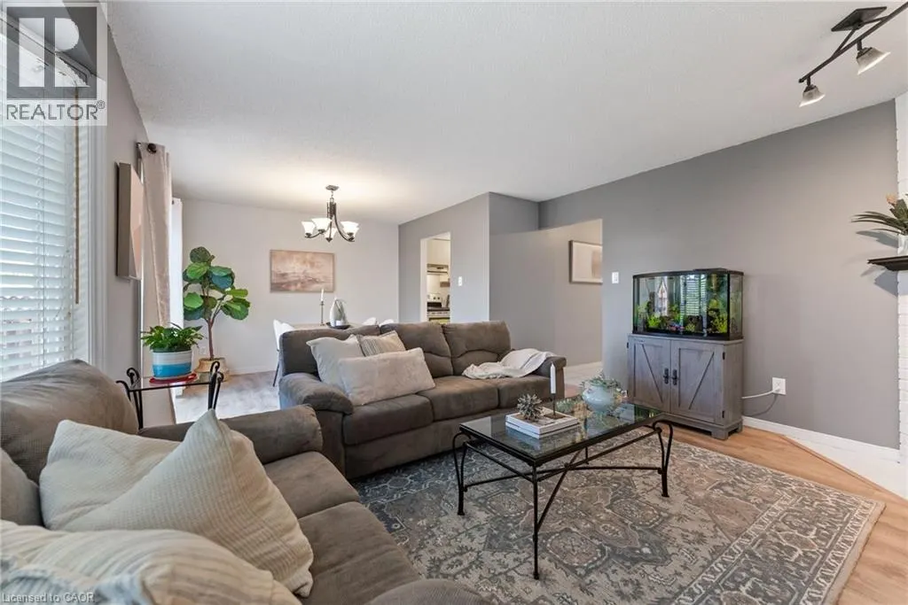 126 CHARING Drive