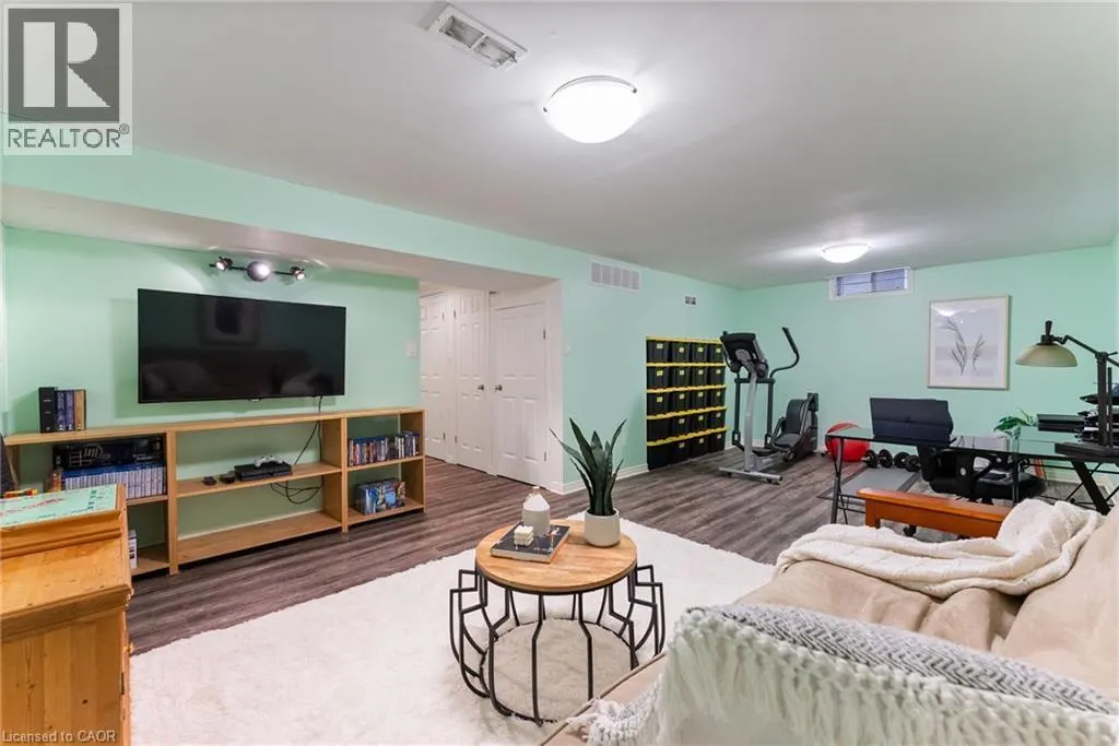 126 CHARING Drive